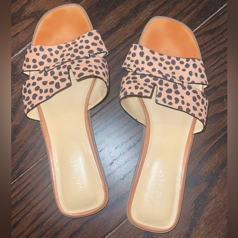 Nine West Tan and Black Leopard Sandals
